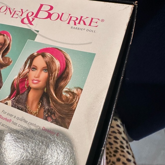 Brand new in box limited edition dooney and Burke Barbie - Picture 10 of 11